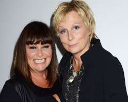 Although she and Dawn French are comedy partner they didn't like each other in their first meeting. French wanted to become a drama teacher while Saun
